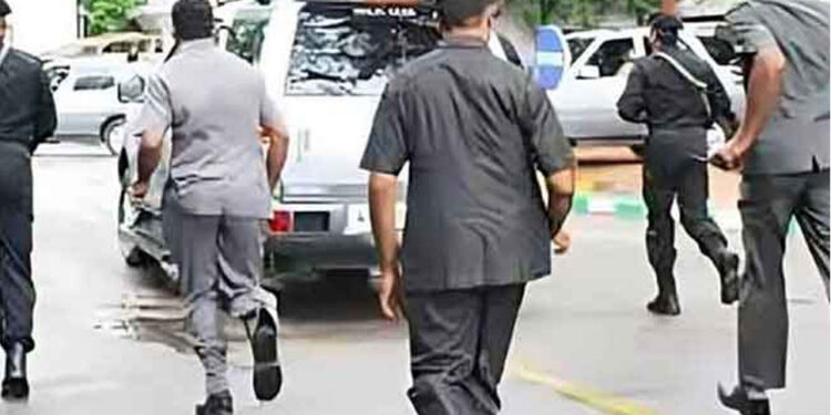 ප්රභූ ආරක්ෂකයන් 1145 සාමාන්ය රාජකාරියට