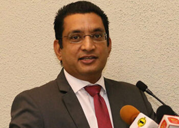 අලිසබ්‍රි  හිටිය තැනටම !