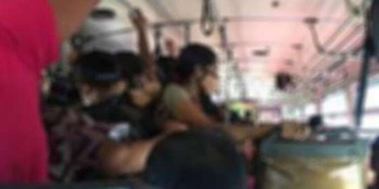 බස් ජැක්සන්ලාට නීතිය තදින්