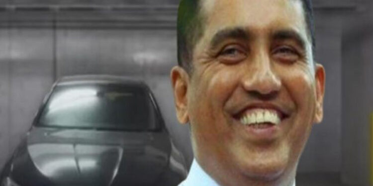 ජොන්ස්ටන් වසර දෙකක් පාවිච්චි කරපු බී.එම්.ඩබ්ලිව් රිය