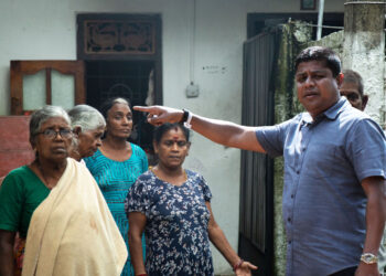 ‘ගංවතුරක් ආවට පස්සෙ බත් පැකට් බෙදන එකෙන් විතරක් ප්‍රශ්නය විසදන්න බැහැ. දේශමාන්‍ය ජනක නන්ද කුමාර’