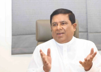 ව්‍යවස්ථානුකූලව ලබාදුන් හිටපු ජනපති විශ්‍රාම වැටුප් ‘සංදර්ශන’ කතාවලින් අත්හිටුවන්න බැහැ –.  වජිර අබේවර්ධන