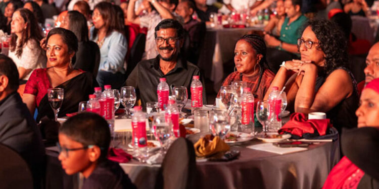 ABBA Show එකට අපි ගියා – අපි රසවින්දනයක් තියෙන මිනිස්සු