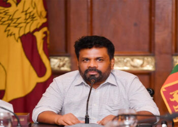 ජනාධිපති ලේකම් කාර්යාලයට වාහන 863ක් මොකට ද? ජනපති අනුර අසයි
