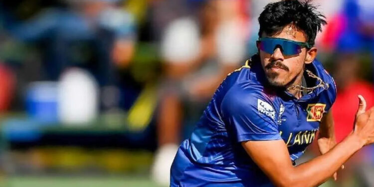 මහීෂ් තීක්ෂණ ICC ශ්‍රේණිගත කිරීම්වලින් ඉදිරියට