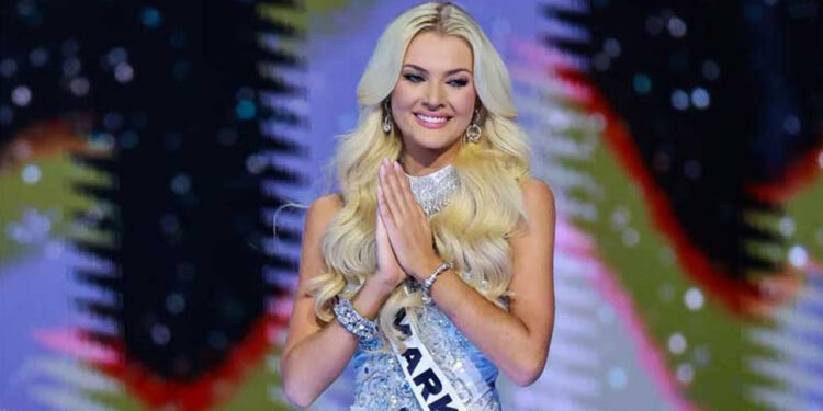 විශ්ව රූ රැජින කිරුළ ඩෙන්මාර්කයට