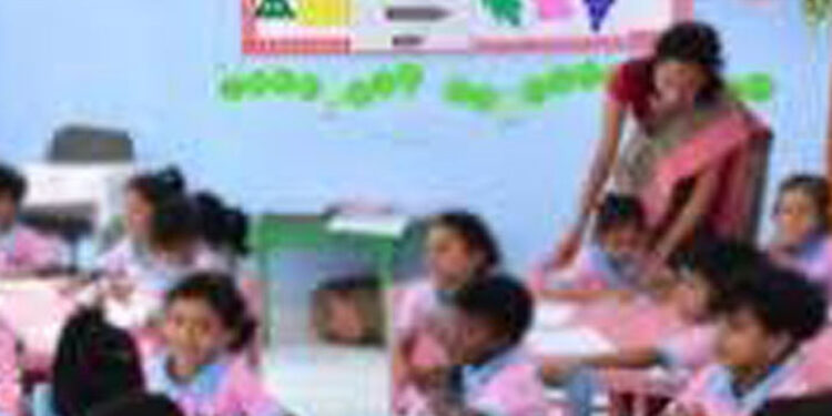 උතුරු මැද පෙර පාසල් වහයි