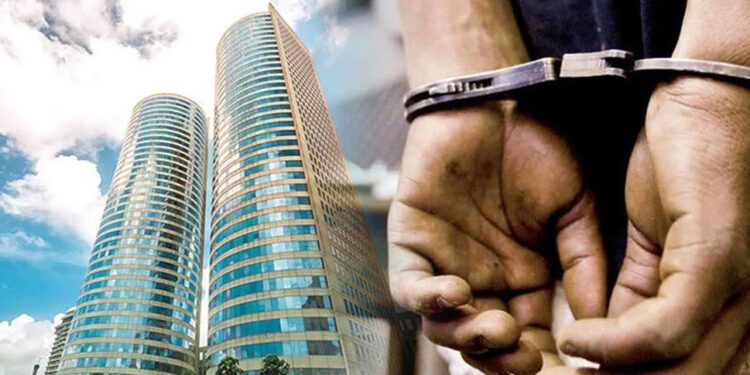 ලෝක වෙළෙඳ මධ්‍යස්ථානයේ සිට ලෝක ඡාවාරමක් කළ අයෙකු අල්ලයි