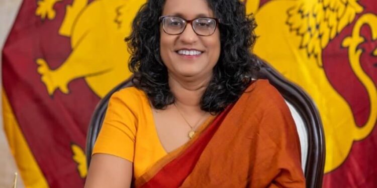 අගමැතිතුමියගෙන් නත්තලට සුබ පැතුම්…!