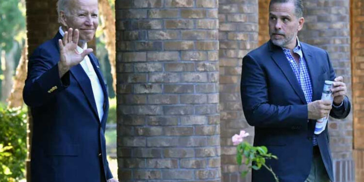 බයිඩන් පුතුට සමාව දෙයි