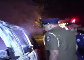 හබරණ කැලේ ගිනිගත් කැබ් රියේ පිලිස්සුණු සිරුරක්: තහවුරු කරගැනීමට DNA පරීක්ෂණයක්