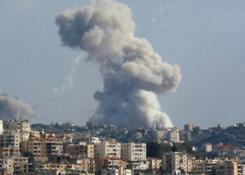 ගාසා තීරයේ ප්රදේශ කිහිපයකට ඊශ්රායල ගුවන් ප්රහාර