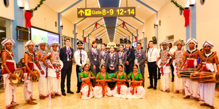 කසකස්තානයෙන් පිරිසක් එයි