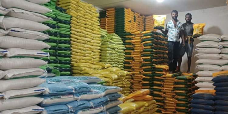 මාතලේ සහල් තොග සඟවන ජාවාරමක්