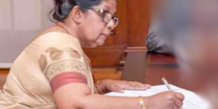 ශ්රේෂ්ඨාධිකරණ විනිසුරු මුර්දු ප්රනාන්දු අගවිනිසුරු ධුරයට