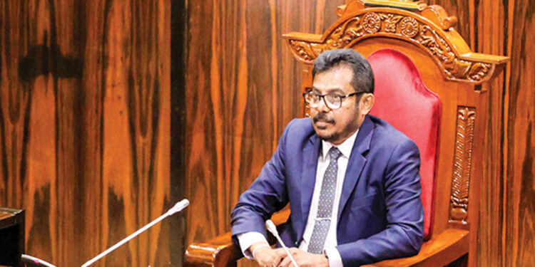 කථානායකට එරෙහිව විශ්වාසභංගයක් ?