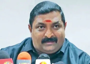 වතු බංගලා දෙකක ඉන්න සෙන්දිල්ට වඩිවේල්ට දුම්මල ගහයි