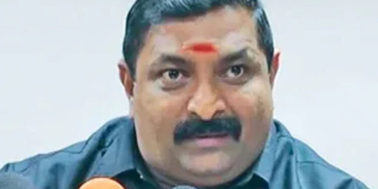 වතු බංගලා දෙකක ඉන්න සෙන්දිල්ට වඩිවේල්ට දුම්මල ගහයි
