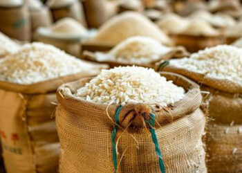 සහල් වැඩි මිලට විකිණූ 50කට නඩු