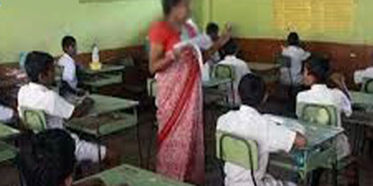 උ‘මැ පළාත් වාර පරීක්ෂණ සාහිත්ය පේපරේ කලින් පිටවෙලා