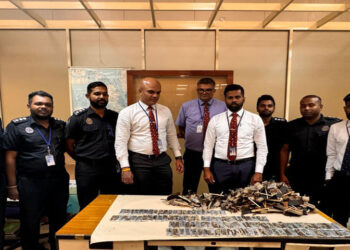 කොකේන් සමඟ විදෙස් ජාතිකයා ගුවන් තොටේදී මාට්ටු