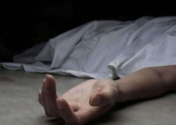 කුණු ලොරියෙන් ඇද වැටී මරුට