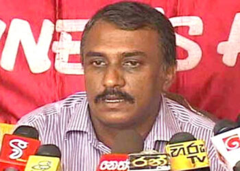 බස් රථවල සිවිල් ඇඳුමින් සැරසී ඉන්නවට වඩා මාර්ගයේ සිට නීතිය ක්‍රියාත්මක කරන්න