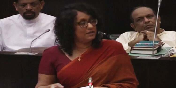 “පේරාදෙණියට තියා කිසිදු සරසවියකට වාරණයක් නෑ”- අගමැතිනිය කියයි