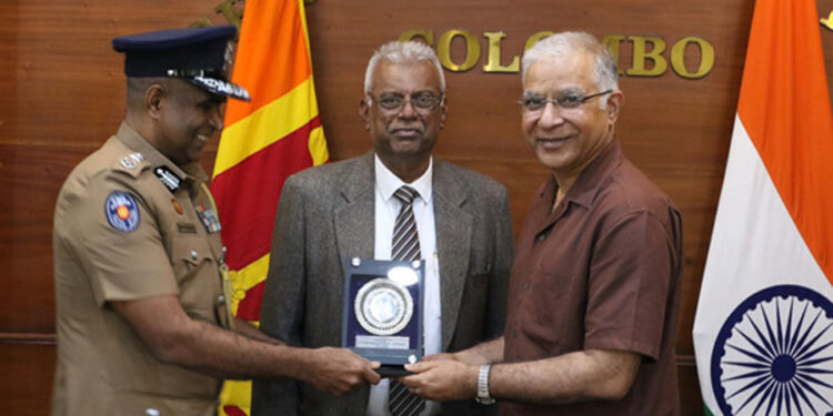 පොලිසියට ’’සින්ගල් කැබ්’’ දෙන්න ඉන්දීය ගිවිසුමක්