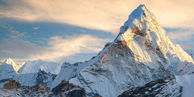 එවරස්ටත් වඩා උස   කඳු දෙකක් හමුවෙලා