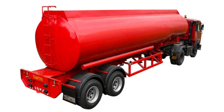 ඩීසල් ඉන්ධන බවුසරයට භූමිතෙල් කලවම් කර බෙදා හරින්න හදලා