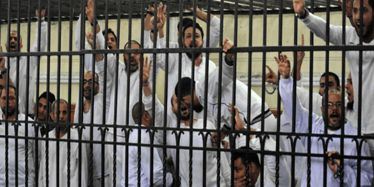 ‘‘සිරකරුවන් සත්තු වගේ ගේන්න එපා‘‘