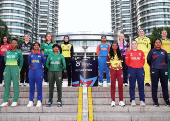 ශ්රී ලංකා ක්රීඩිකාවෝ ඉරිදා තරග බිමට