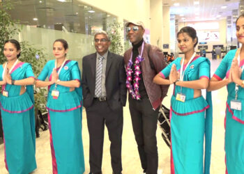 ලෝක ප්‍රසිද්ධ අමෙරිකානු ගායක Aloe Blacc දිවයිනට