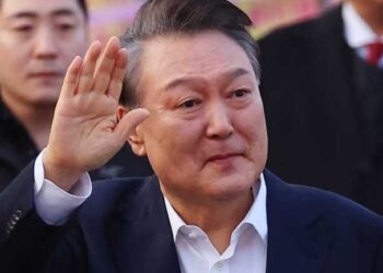 දකුණු කොරියානු ජනපති ධුරයෙන් ඉවතට