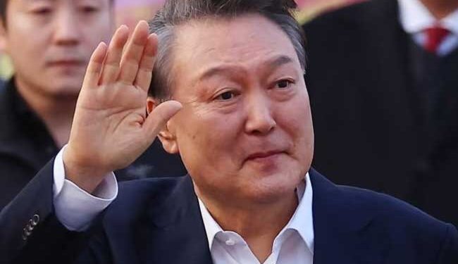 දකුණු කොරියානු ජනපති ධුරයෙන් ඉවතට