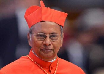 අගරදගුරු කාදිනල් මැල්කම් රංජිත් හිමිපාණන් වතිකානය බලා යයි