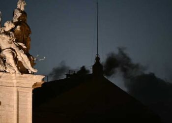 නව පාප් වහන්සේ තේරීම කල් යයි – අදත් කලු දුමක්