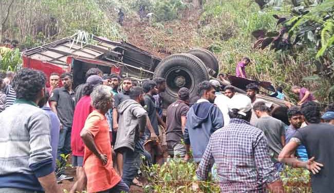 ගැරඬිඇල්ල බස් රථ අනතුරෙන් මිය ගිය ගණන තවත් ඉහළ යයි