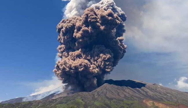 සිසිලිය එට්නා රත්කරයි