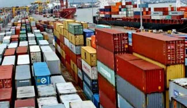 ප්‍රශ්න ගත බහාලුම්වල තිබූ දේවල් ගැන හෙළිවෙයි