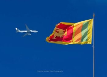 අහස හැඩ කරන අලුත් අමුත්තා (Photos)