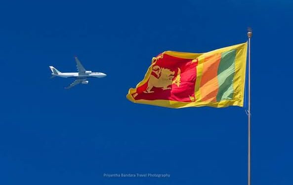 අහස හැඩ කරන අලුත් අමුත්තා (Photos)