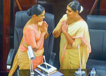 රහස් ඡන්ද පිටුපස ඩීල් තිබුණාද? ආණ්ඩුවෙන් ප්‍රතිචාර