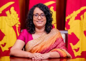 පොදුරාජ්‍ය මණ්ඩලයේ ඉගෙනුම් පාලක මණ්ඩලයට සහභාගී වීමට අගමැතිනිය කැනඩාවට