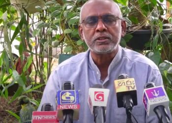 කෑලි එල්ලගත්තට හයර් වැඩිවෙන්නෑ – අයාලේ ගියා ඇති