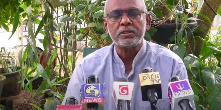 කෑලි එල්ලගත්තට හයර් වැඩිවෙන්නෑ – අයාලේ ගියා ඇති