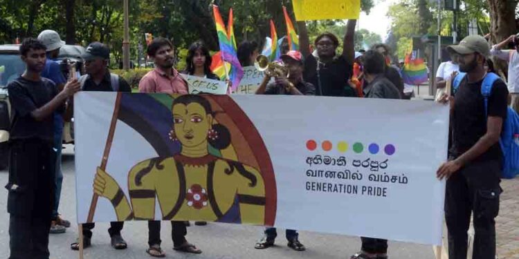 කොළඹ දී සමලිංගික පා ගමනක්..