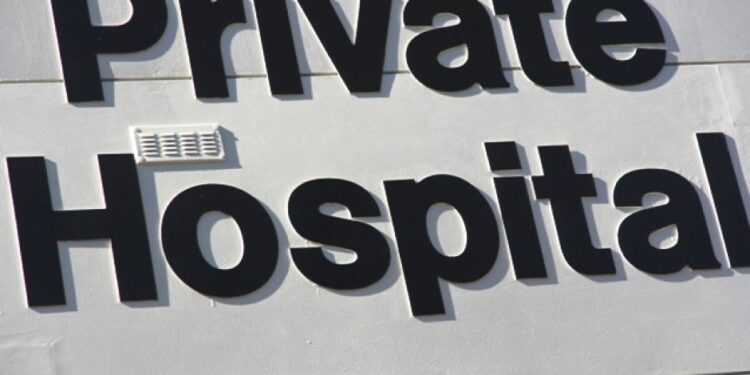 පෞද්ගලික රෝහලකට එරෙහි පවරා තිබූ නඩුව ඔක්තෝබර් 03