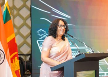 සූර්ය බලශක්තිය මත පදනම් වූ අනාගතයක් සඳහා කැපවෙනවා – හරිනි